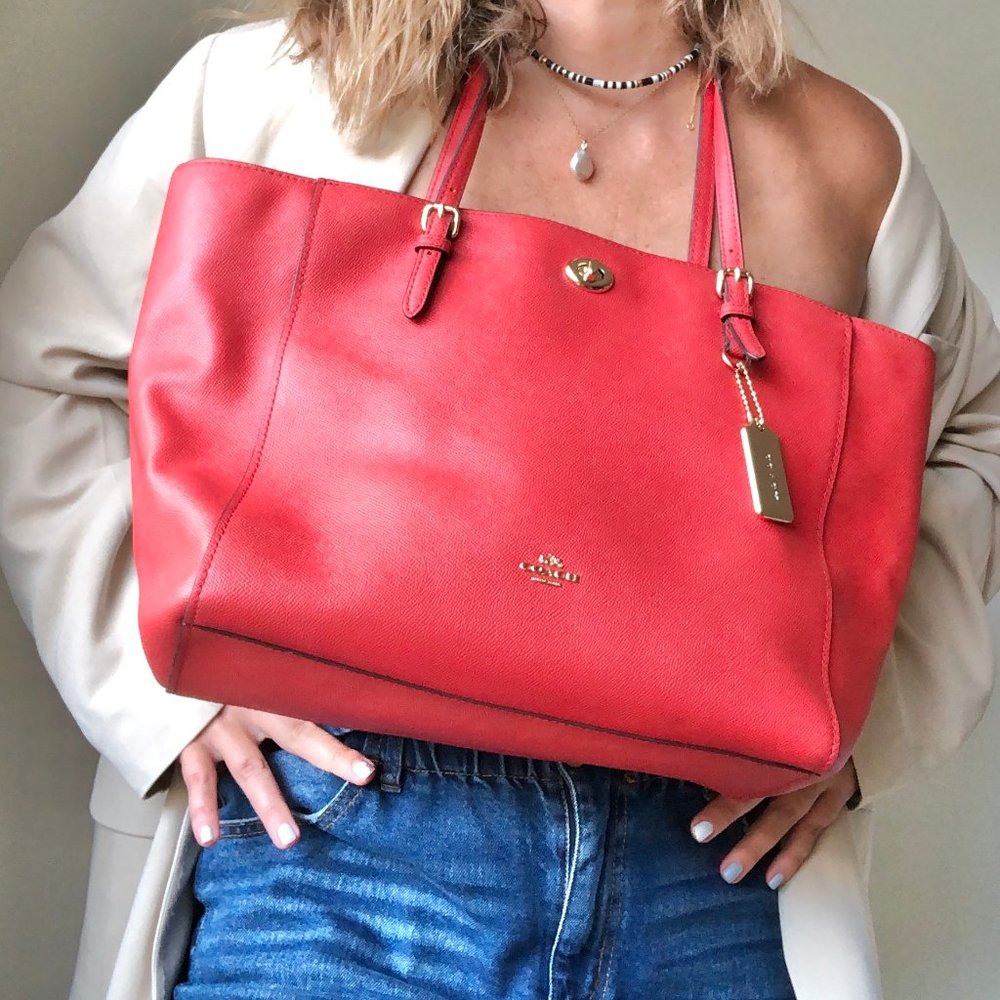 Coach red shoulder bag